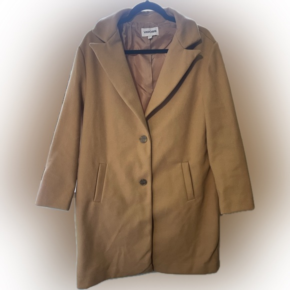 Beautiful Vigoss camel color baggy trench - Picture 1 of 7